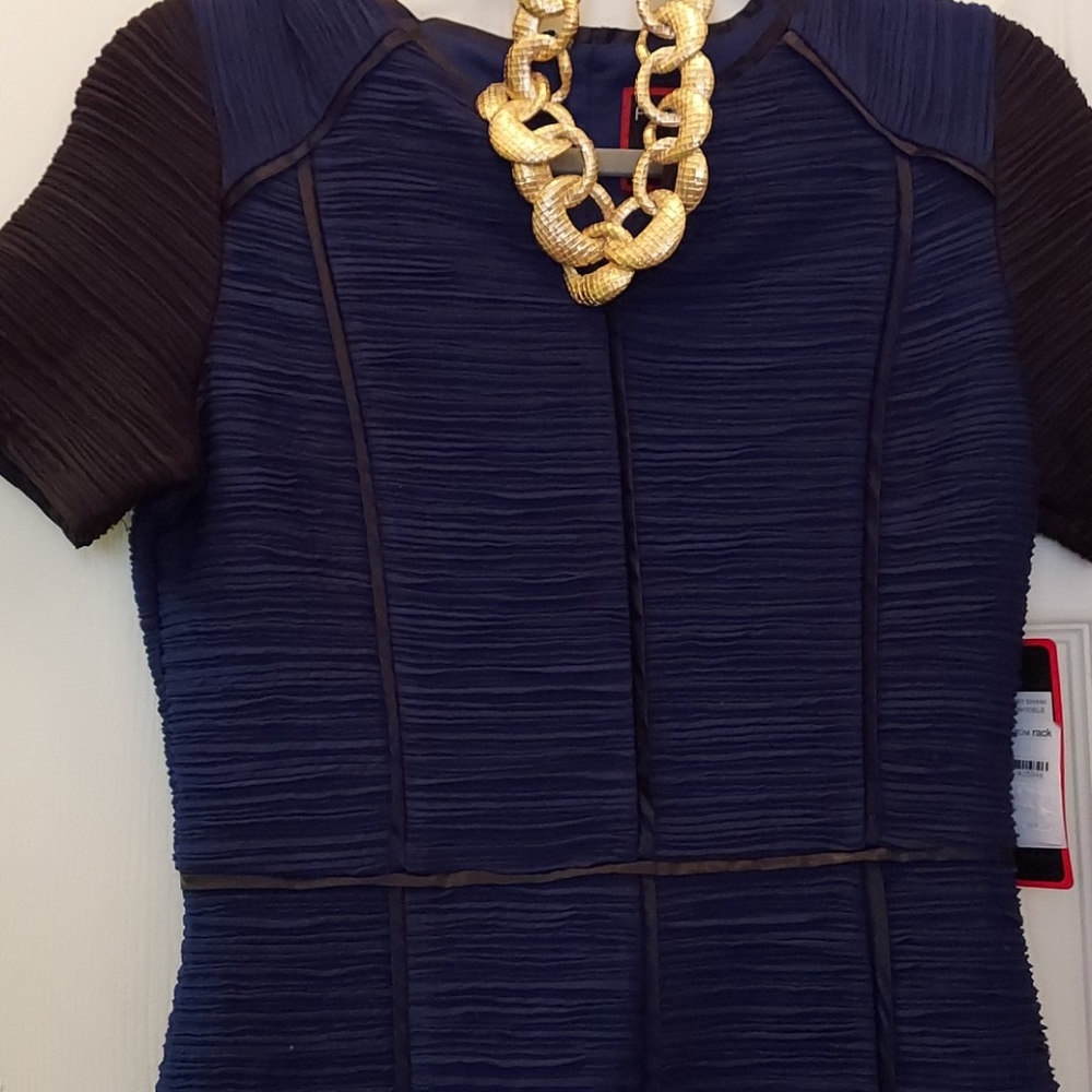 Dress - Picture 2 of 11